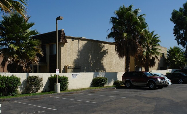 903 S Sunshine Ave in El Cajon, CA - Building Photo - Building Photo