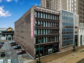 251 Main St, Unit 404 in Buffalo, NY - Building Photo