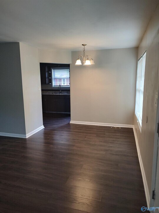 2408 Whitesburg Dr in Huntsville, AL - Building Photo