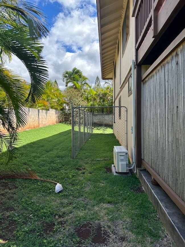 2705 Palalani Pl in Makawao, HI - Building Photo - Building Photo
