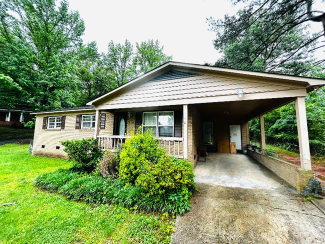 property at 1013 Double Oak Rd