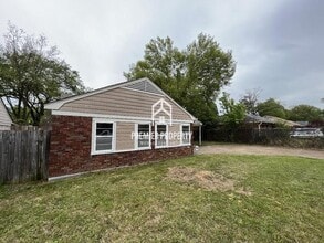 4178 Knight Arnold Rd in Memphis, TN - Foto de edificio - Building Photo