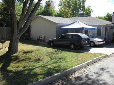 7359 Lincoln Ave in Carmichael, CA - Foto de edificio - Building Photo