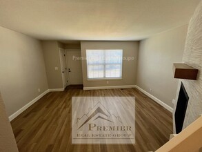 7905 Lexington Park Dr in Colorado Springs, CO - Building Photo - Building Photo