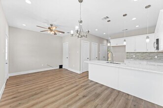 4511 Reed Rd in Houston, TX - Building Photo - Building Photo
