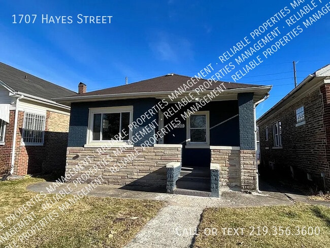 property at 1707 Hayes St