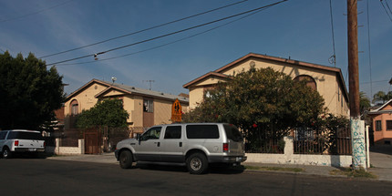 121-125 E 29th St in Los Angeles, CA - Building Photo - Building Photo