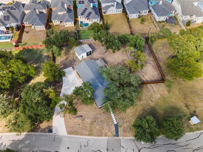 2604 N Shields Dr in Austin, TX - Building Photo - Building Photo