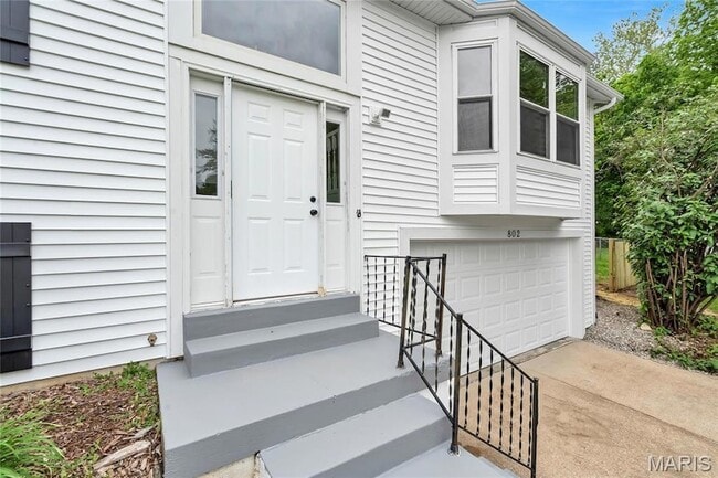 802 Notre Dame Dr in O'Fallon, MO - Foto de edificio - Building Photo