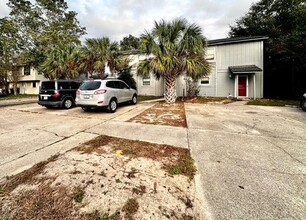 21D Wright Pkwy SW in Fort Walton Beach, FL - Building Photo - Building Photo