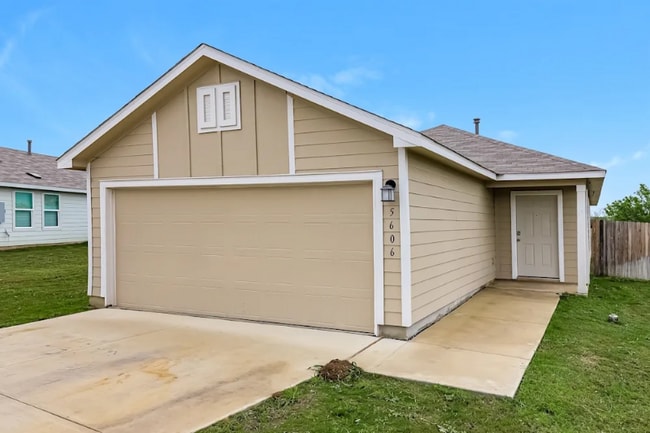 5602 Basilica Pl in San Antonio, TX - Building Photo - Building Photo