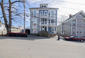 25 Portland St in Haverhill, MA - Building Photo