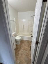 521 Edgemont Ave in Greenville, SC - Building Photo - Building Photo