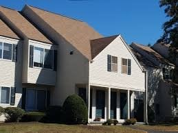 401 Talcottville Rd in Vernon, CT - Building Photo