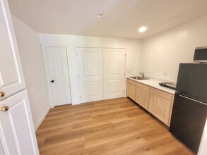 1550 Encino Dr in Escondido, CA - Building Photo - Building Photo