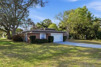 2195 43rd Ave in Vero Beach, FL - Building Photo - Building Photo