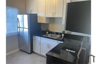 2268 Los Padres Blvd in Santa Clara, CA - Building Photo - Building Photo