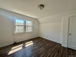356 E Broadway in Long Beach, NY - Building Photo - Building Photo
