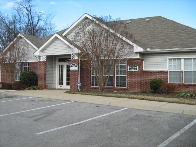 Villages of Gallatin II in Gallatin, TN - Building Photo - Building Photo