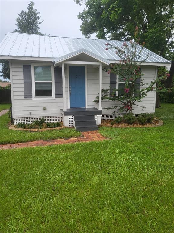 property at 12 Floral St