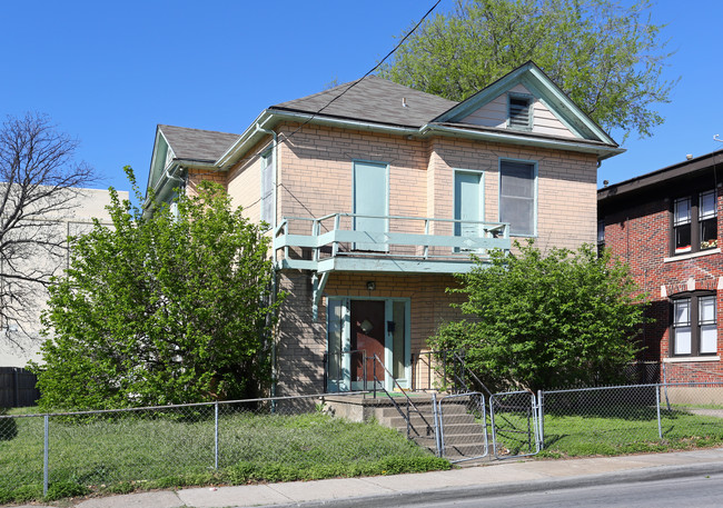 911 N Haskell Ave in Dallas, TX - Foto de edificio - Building Photo