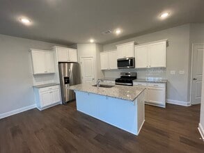 1577 Gin Blossom Cir in Lawrenceville, GA - Foto de edificio - Building Photo