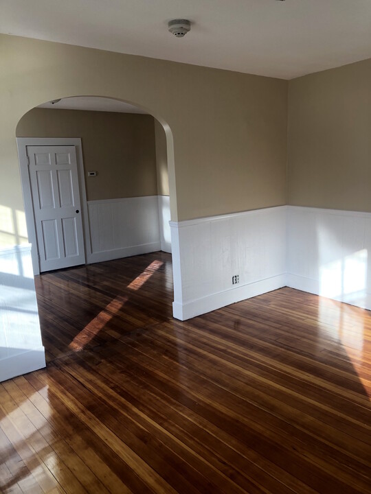 375 Central St in Saugus, MA - Building Photo