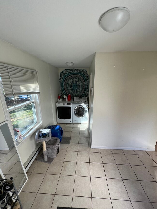 40 Lynwood Dr in Willimantic, CT - Building Photo - Building Photo