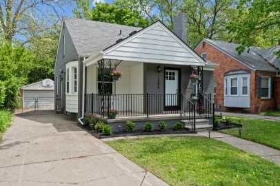1388 Vernier Rd in Grosse Pointe Woods, MI - Building Photo - Building Photo