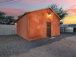 1615 N Santa Rita Ave in Tucson, AZ - Building Photo - Building Photo