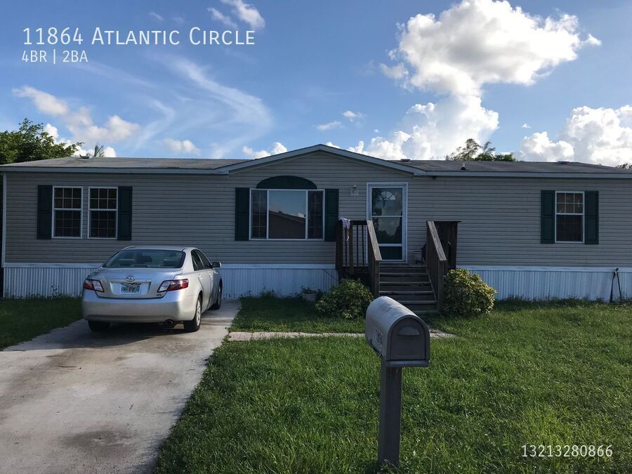 11864 Atlantic Cir in Boca Raton, FL - Building Photo