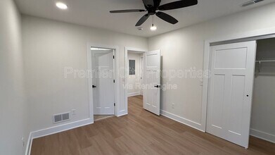 240 Mcgregor Ave in Cincinnati, OH - Building Photo - Building Photo