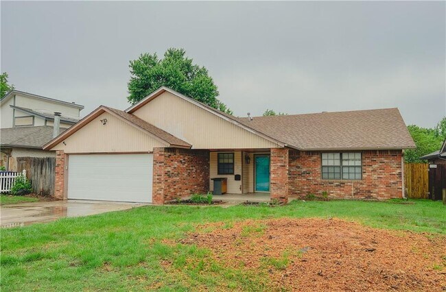 property at 712 S Willowood Dr