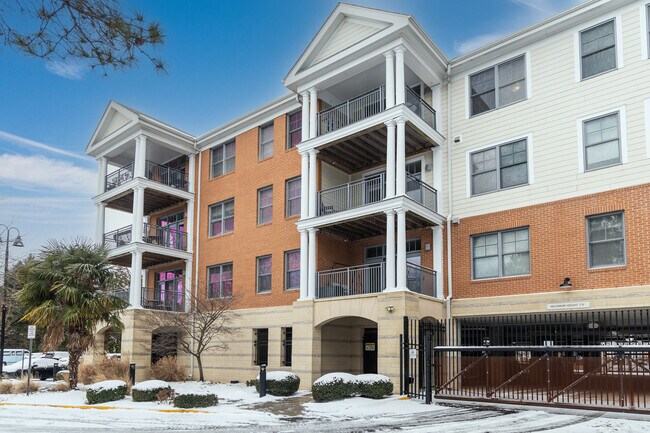 Tanner's Landing in Norfolk, VA - Foto de edificio - Building Photo