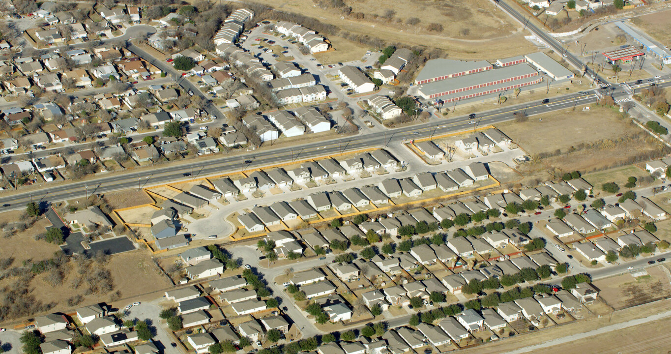 Westbury Heights in San Antonio, TX - Building Photo