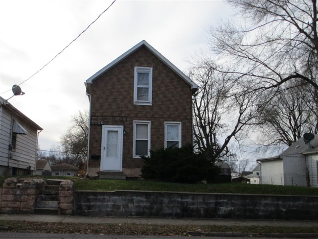 property at 2320 W Garden St