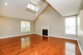 1082 Finny Ave in Blacklick, OH - Foto de edificio - Building Photo