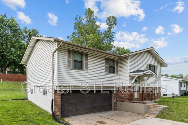 4153 McClay Rd in St. Charles, MO - Building Photo - Building Photo