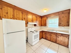 8355 Gardenia Cir in Pensacola, FL - Building Photo - Building Photo