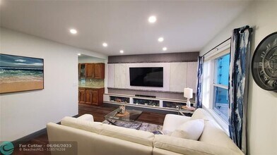 1548 SW 28th Ave in Fort Lauderdale, FL - Foto de edificio - Building Photo