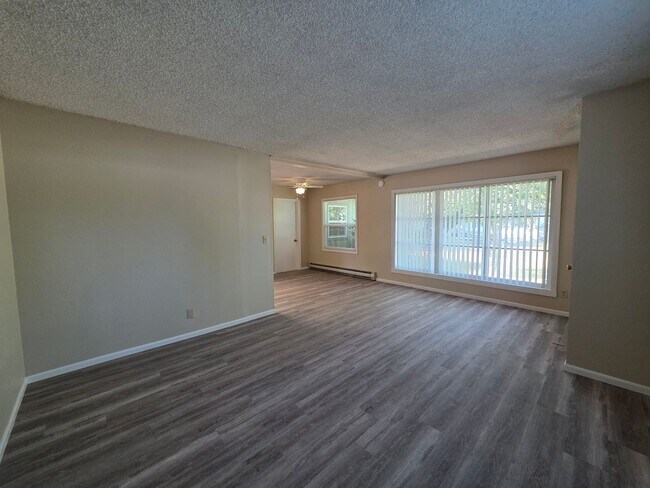 300 Federal Ln in Eugene, OR - Building Photo - Building Photo