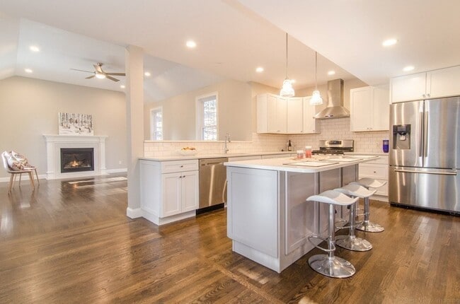 718 Main St in Acton, MA - Building Photo - Building Photo