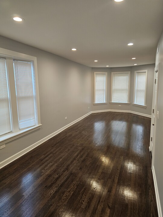 7627 S King Dr, Unit 2 in Chicago, IL - Building Photo