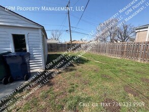 1302 Empire Ave in Lincoln Park, MI - Building Photo - Building Photo