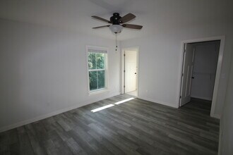 305 NW 8th St in Gainesville, FL - Building Photo - Building Photo