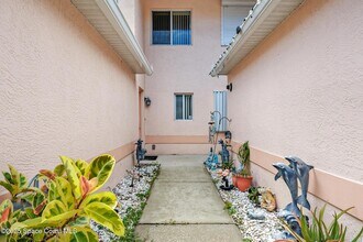 280 Erin Ln in Rockledge, FL - Building Photo - Building Photo