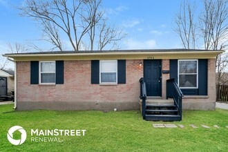 6506 Maravian Dr in Louisville, KY - Building Photo - Building Photo