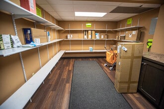 Tree Tops Apartments in Minneapolis, MN - Foto de edificio - Building Photo