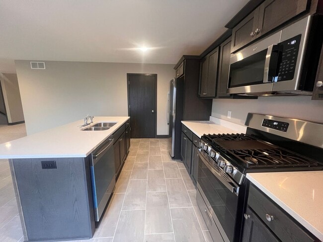 2420 68th St SE in Caledonia, MI - Building Photo - Building Photo