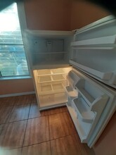 618 W Sumner St-Unit -Apt 2 in Kissimmee, FL - Foto de edificio - Building Photo